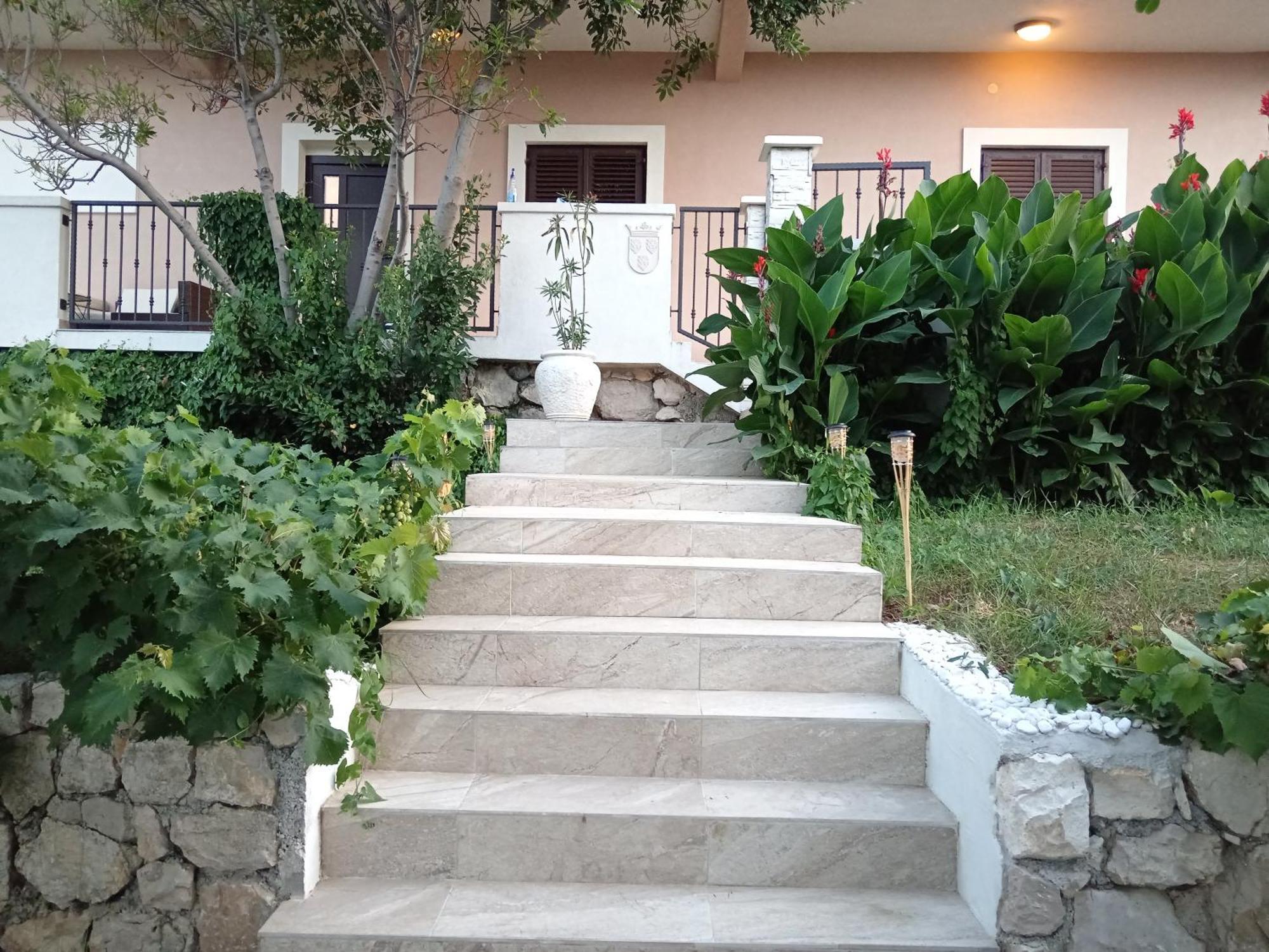 Seaview Holiday Apartments, Ventura Nin Exterior foto