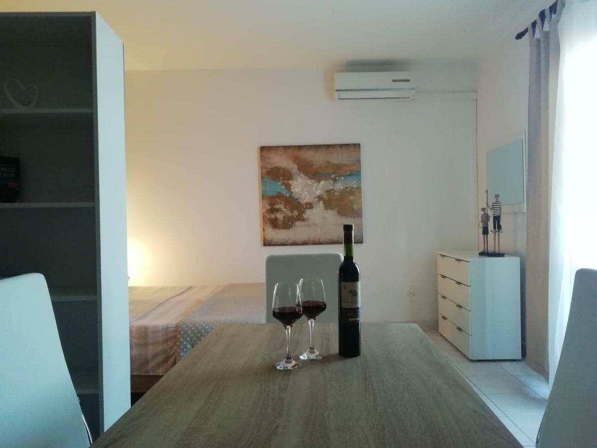 Seaview Holiday Apartments, Ventura Nin Exterior foto